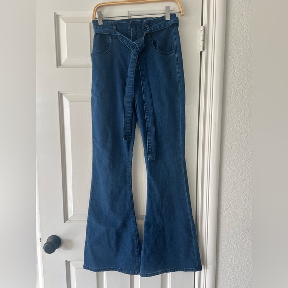 Shein Stretch Blue Flared Wide-Leg Bell Bottom High Waisted Belted Denim Jeans 4 - Picture 2 of 4